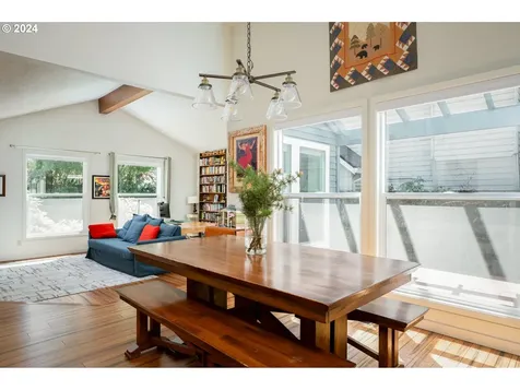 11372 Sw Lynnvale Drive Portland OR 97225