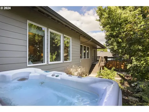1007 Nw 103rd Street Vancouver WA 98685