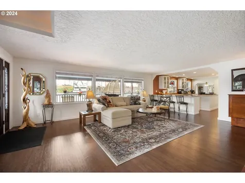 1693 N Jantzen Avenue Portland OR 97217