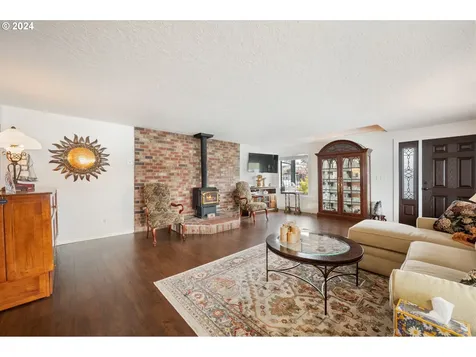 1693 N Jantzen Avenue Portland OR 97217