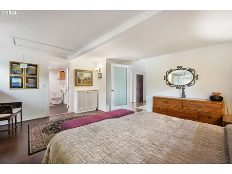 1693 N Jantzen Avenue Portland OR 97217