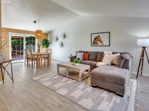 15310 Sw Oregon Street Sherwood OR 97140