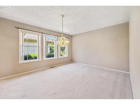 12701 Se Angus Street Vancouver WA 98683