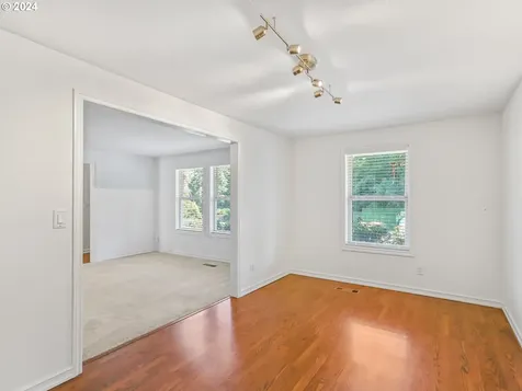 13705 SW Ash Avenue Portland OR 97223