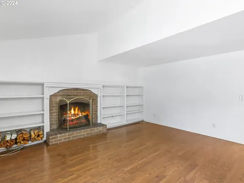 13705 SW Ash Avenue Portland OR 97223