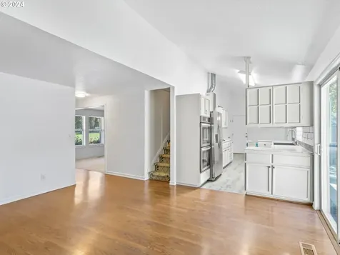 13705 SW Ash Avenue Portland OR 97223
