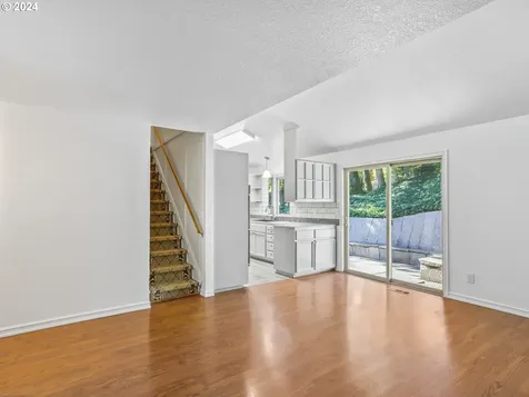 13705 SW Ash Avenue Portland OR 97223