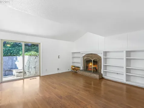 13705 SW Ash Avenue Portland OR 97223