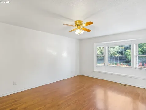 13705 SW Ash Avenue Portland OR 97223