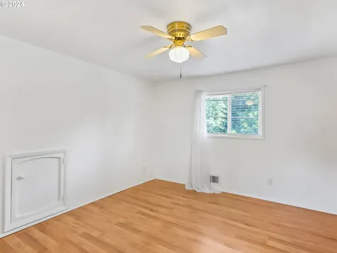 13705 SW Ash Avenue Portland OR 97223