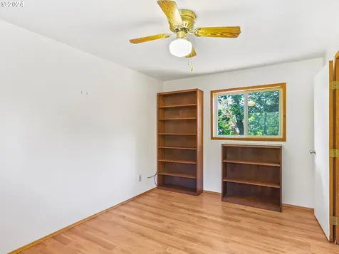 13705 SW Ash Avenue Portland OR 97223
