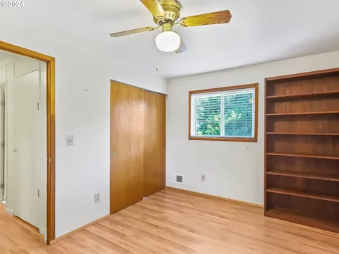 13705 SW Ash Avenue Portland OR 97223
