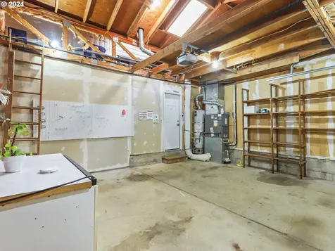 13705 SW Ash Avenue Portland OR 97223