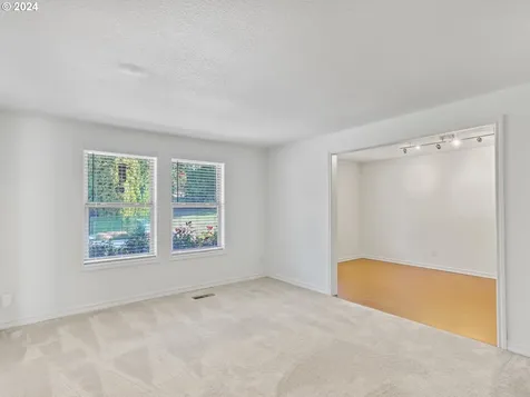 13705 SW Ash Avenue Portland OR 97223
