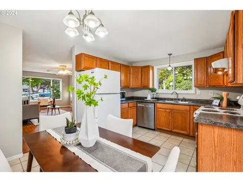 1557 NE Karen Court Hillsboro OR 97124