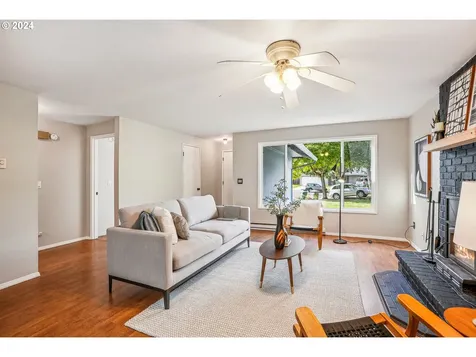 1557 NE Karen Court Hillsboro OR 97124