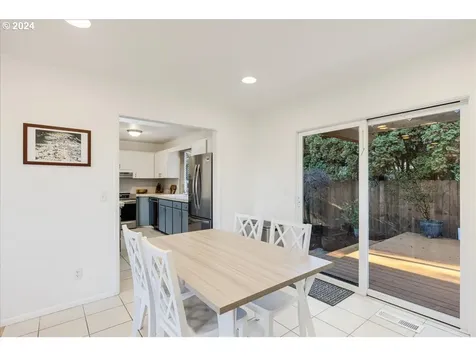 302 Laurel Street Lake Oswego OR 97034
