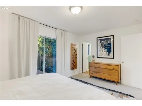 302 Laurel Street Lake Oswego OR 97034