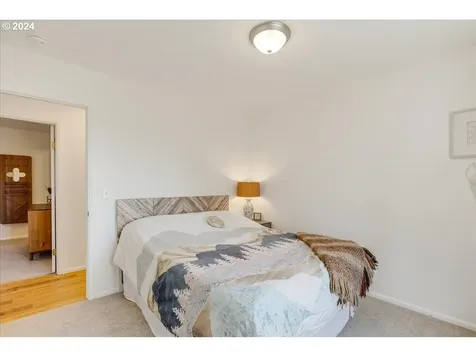 302 Laurel Street Lake Oswego OR 97034