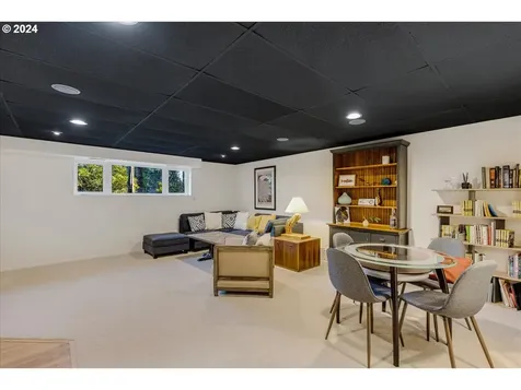 302 Laurel Street Lake Oswego OR 97034