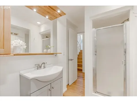 302 Laurel Street Lake Oswego OR 97034