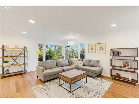 302 Laurel Street Lake Oswego OR 97034