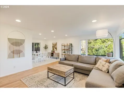 302 Laurel Street Lake Oswego OR 97034