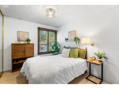 1917 SE 131st Avenue Vancouver WA 98683