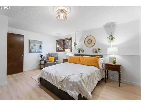1917 SE 131st Avenue Vancouver WA 98683