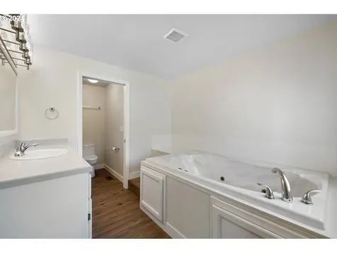 13431 Se Erin Court Clackamas OR 97015