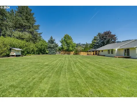 13431 Se Erin Court Clackamas OR 97015