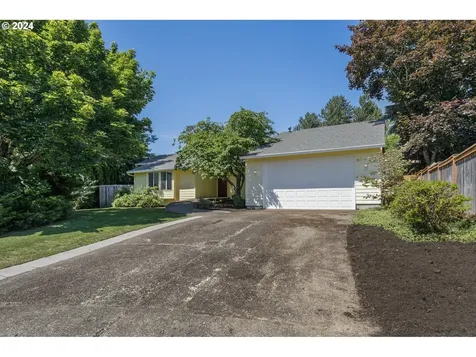 13431 Se Erin Court Clackamas OR 97015