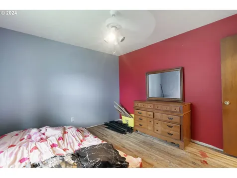 15612 SE Harrison Street Portland OR 97233