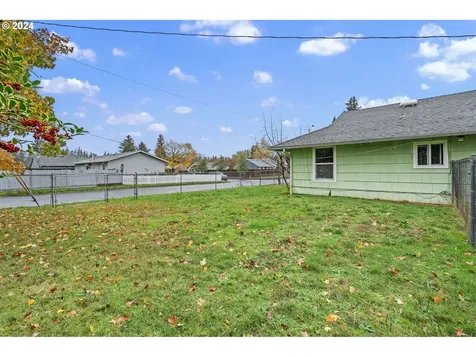 15612 SE Harrison Street Portland OR 97233