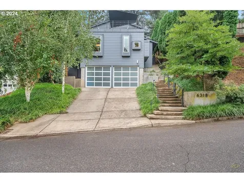 6318 Sw 32nd Avenue Portland OR 97239