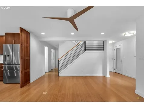 6318 Sw 32nd Avenue Portland OR 97239