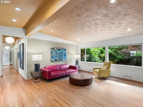 4323 Sw Idaho Drive Portland OR 97221