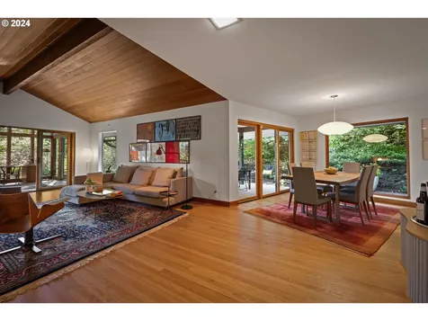 4520 Sw Humphrey Court Portland OR 97221