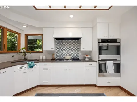 4520 Sw Humphrey Court Portland OR 97221