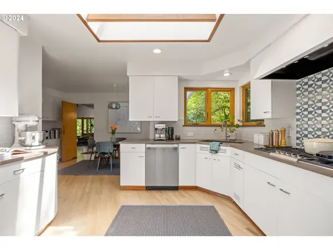 4520 Sw Humphrey Court Portland OR 97221