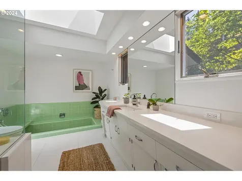 4520 Sw Humphrey Court Portland OR 97221