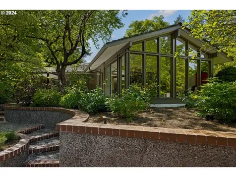 4520 Sw Humphrey Court Portland OR 97221