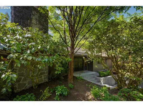 4520 Sw Humphrey Court Portland OR 97221