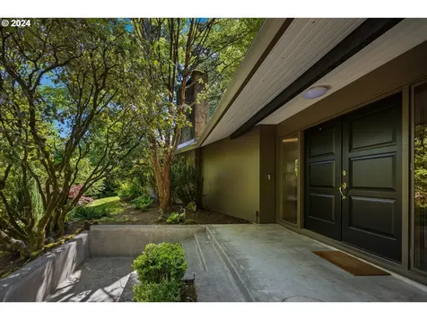 4520 Sw Humphrey Court Portland OR 97221
