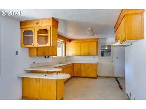 425 River Avenue Eugene OR 97404