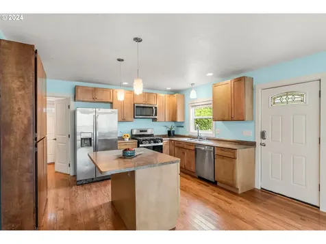 151 Elkay Drive Eugene OR 97404