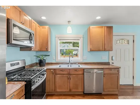 151 Elkay Drive Eugene OR 97404