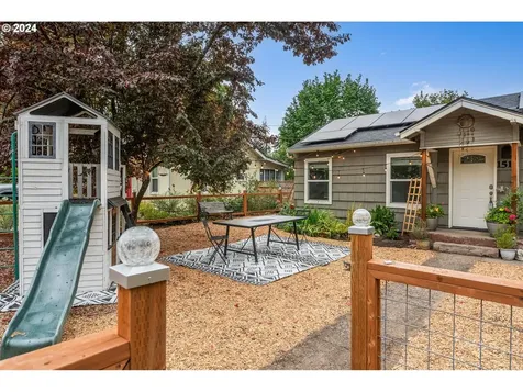 151 Elkay Drive Eugene OR 97404