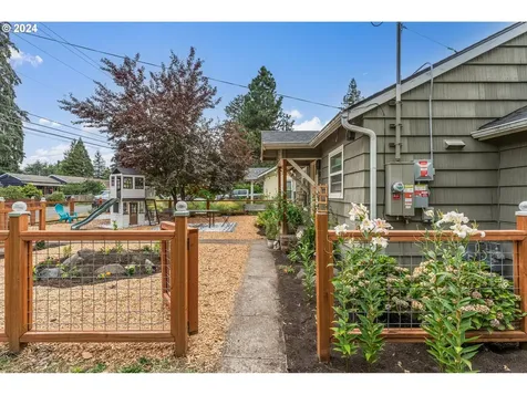 151 Elkay Drive Eugene OR 97404
