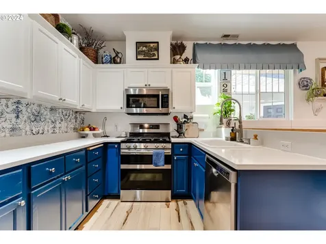 1688 Riley Lane Eugene OR 97402